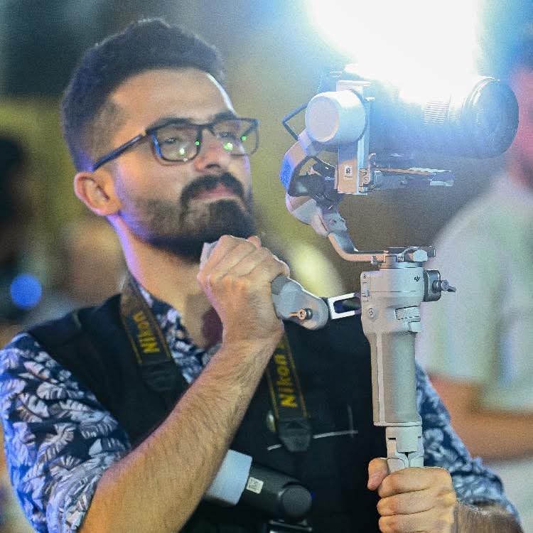 Tony Farah at work